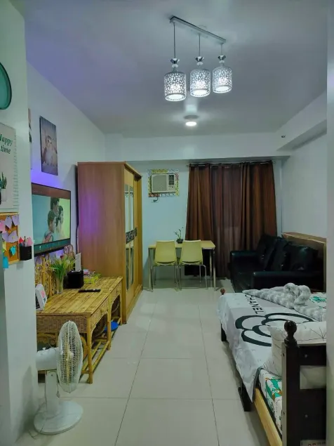 Luxurious Condo in Quezon City with Private Pool and City Views - Image 1