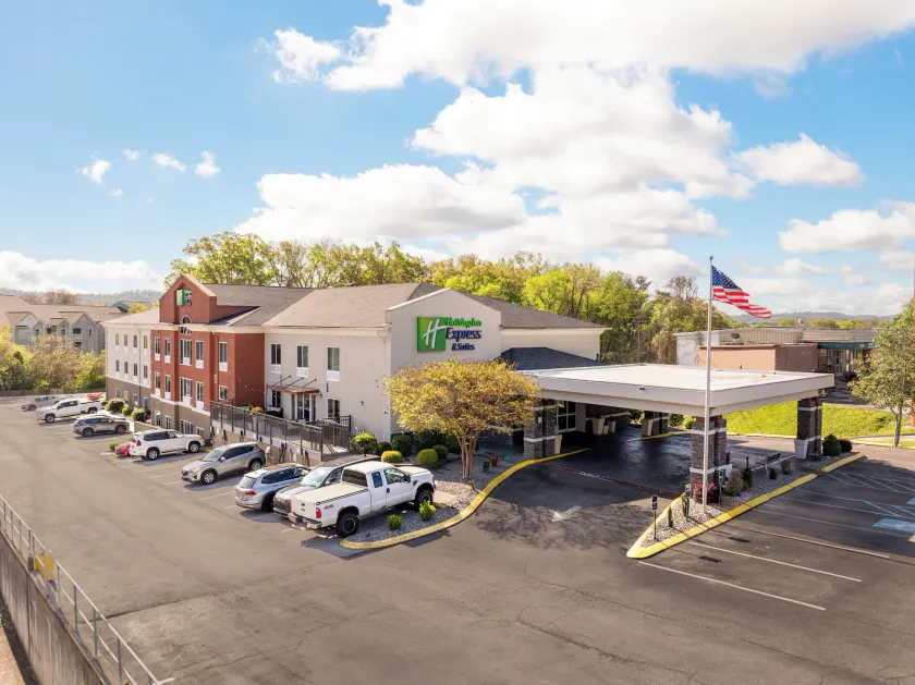 Holiday Inn Express & Suites Chattanooga-Hixson by IHG - Image 1