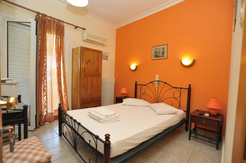 Hera Hotel - Image 1