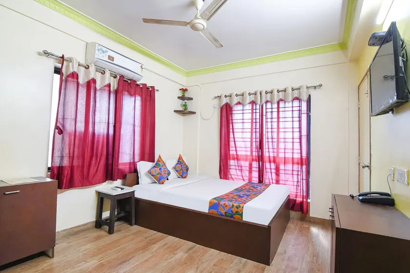 Fabhotel Sunflower Inn - Image 1