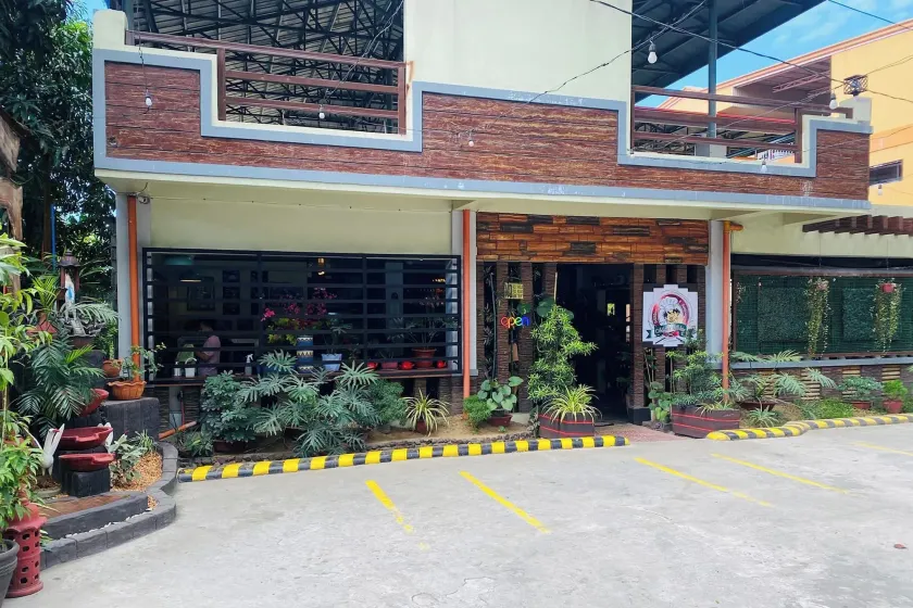 Mom Shie's Apartelle - Image 1