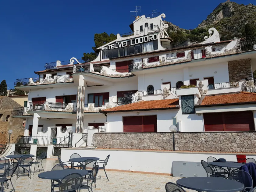 Hotel Vello d'Oro - Image 1