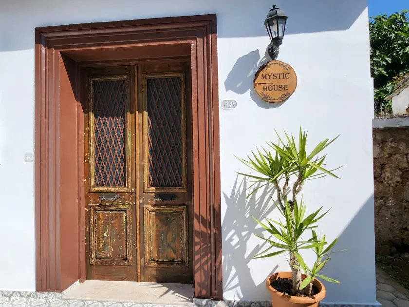 Mystic Guest House Famagusta - Image 1