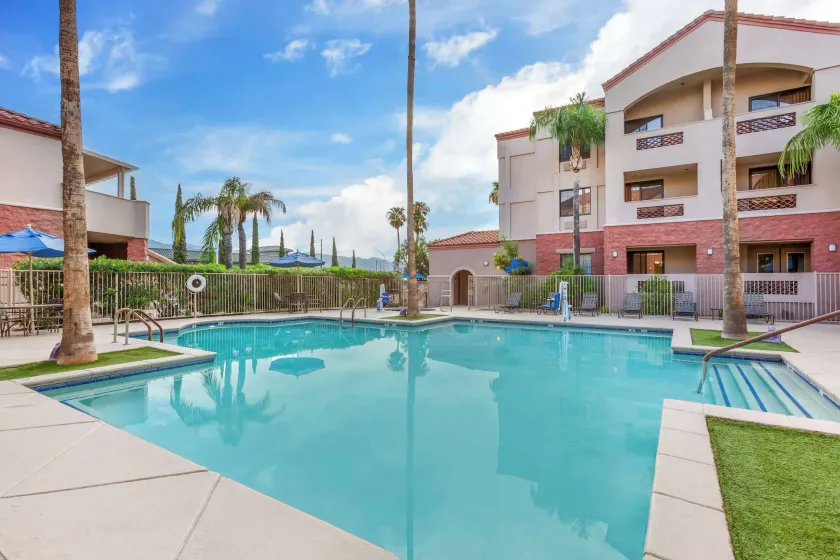 Hilton Vacation Club Varsity Club Tucson - Image 1