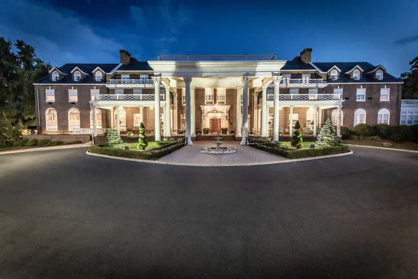 The Mimslyn Inn - Image 1