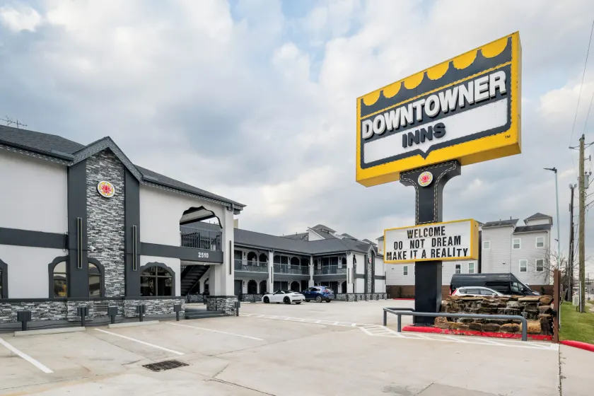 Downtowner Inns - Houston Downtown & Convention Center - Image 1