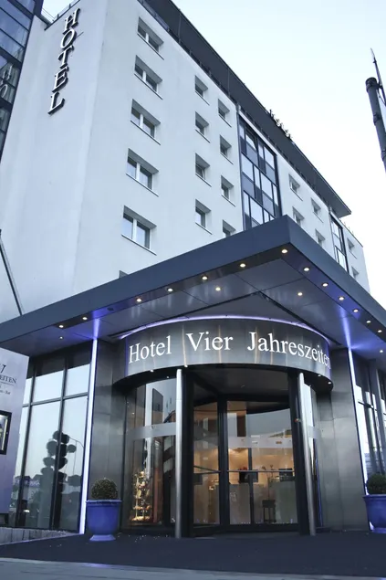 Hotel IV Jahreszeiten Lübeck - Image 1