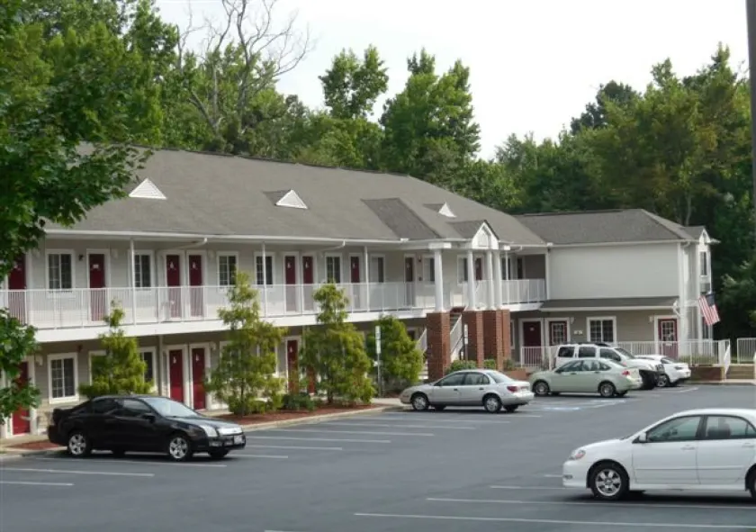 Affordable Suites Salisbury - Image 1