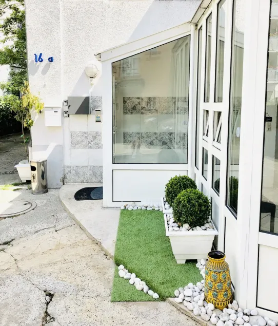 Hotel Aurelia - Image 1