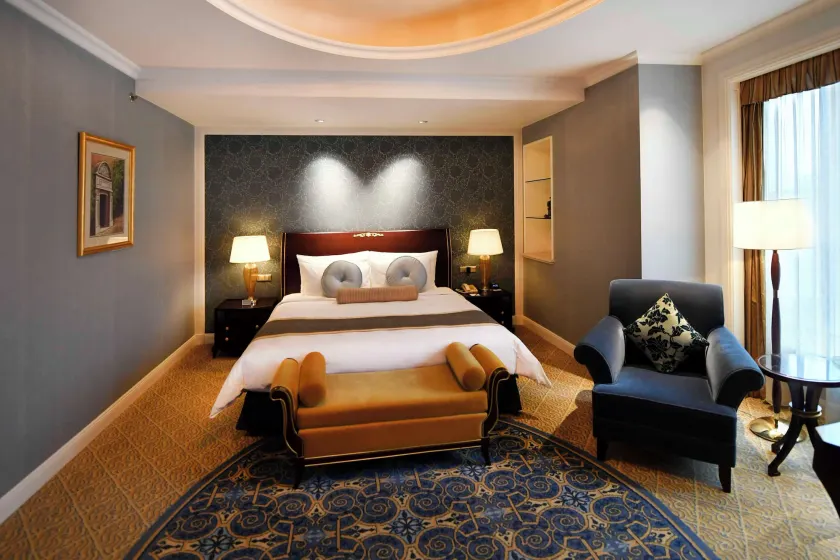 Grand Central Hotel Shanghai - Nanjing Road - Image 1