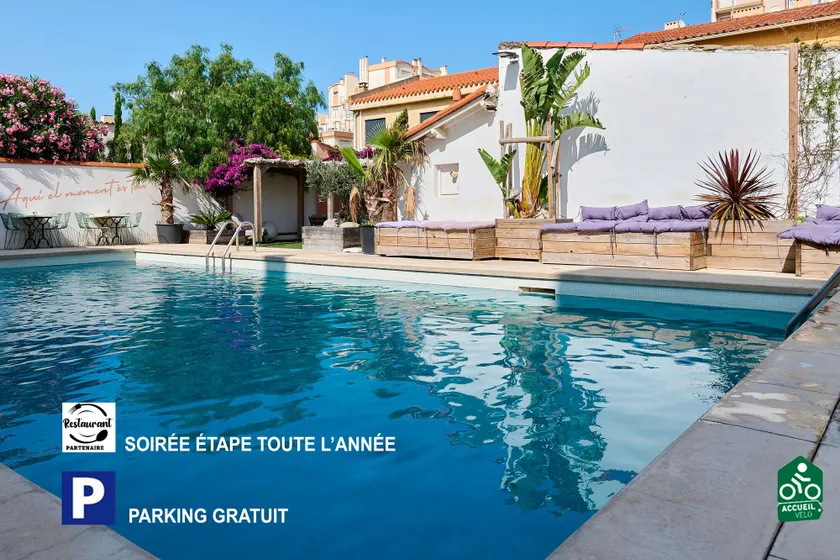 Hôtel Les Sables - Urban Style - by Logis Hotels - Image 1