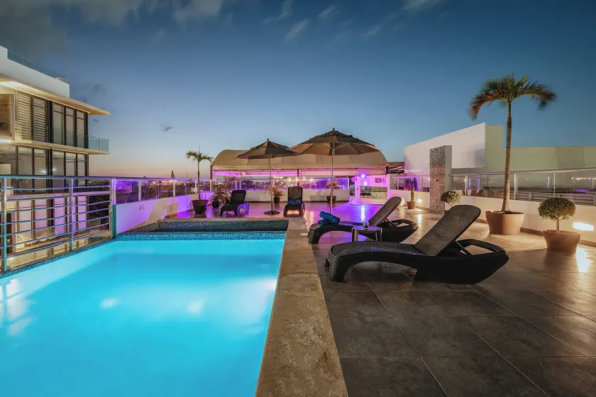 Soho Playa Hotel - Image 1