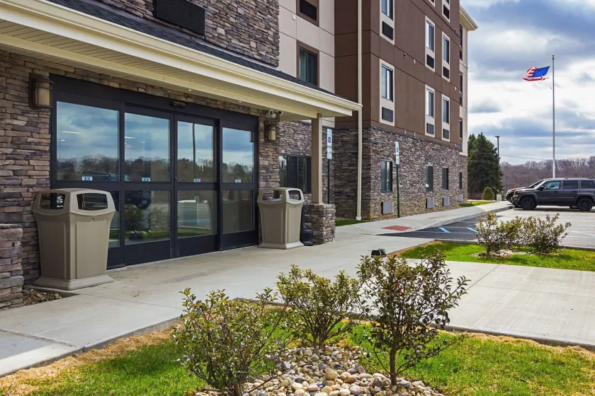Suburban Studios Monaca - Pittsburgh - Image 1