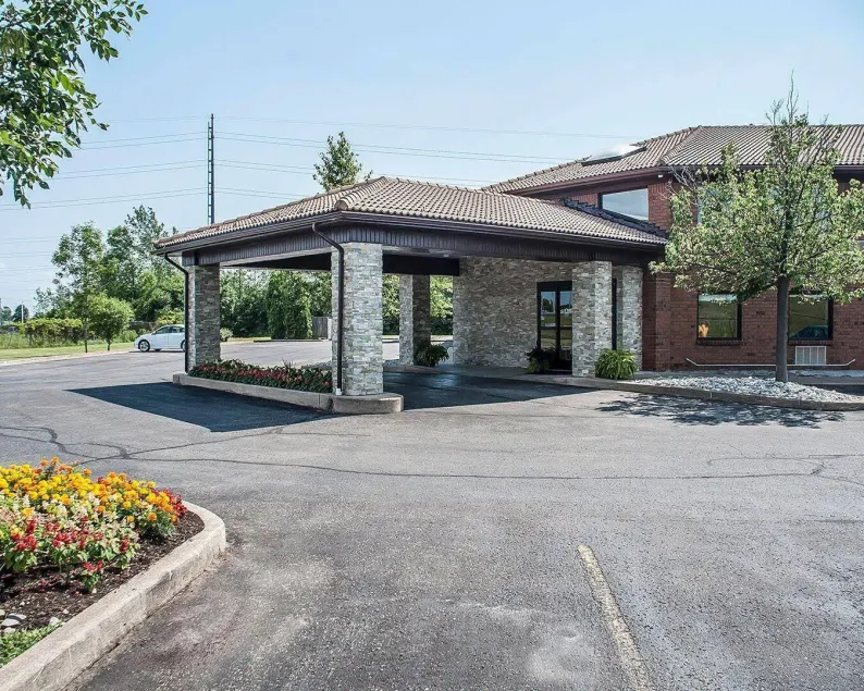 Comfort Inn - Image 1