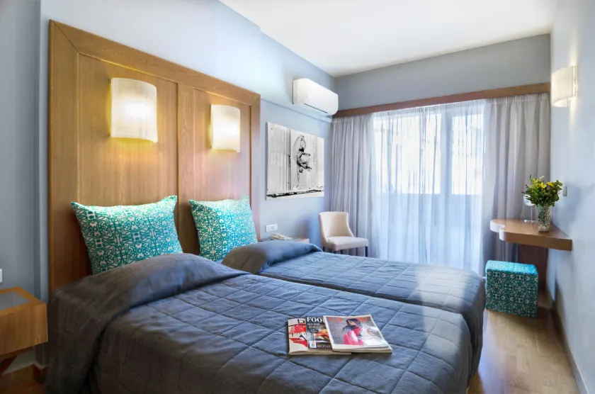 Hermes Hotel - Image 1