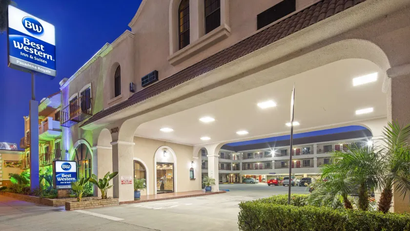Best Western Pasadena Royale Inn & Suites - Image 1