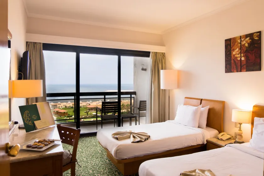 Plaza Hotel Alexandria - Image 1