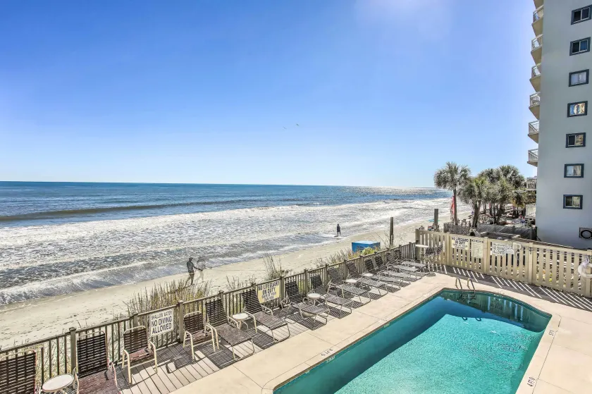 *OCEAN FRONT* Pier-adise 2Bed/2Bath, Sleeps 8 - Image 1