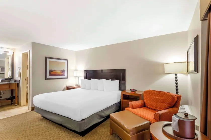 Best Western Cotton Tree Inn - Image 1