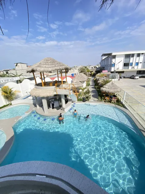 Hotel Presidente Beach Salinas - Image 1