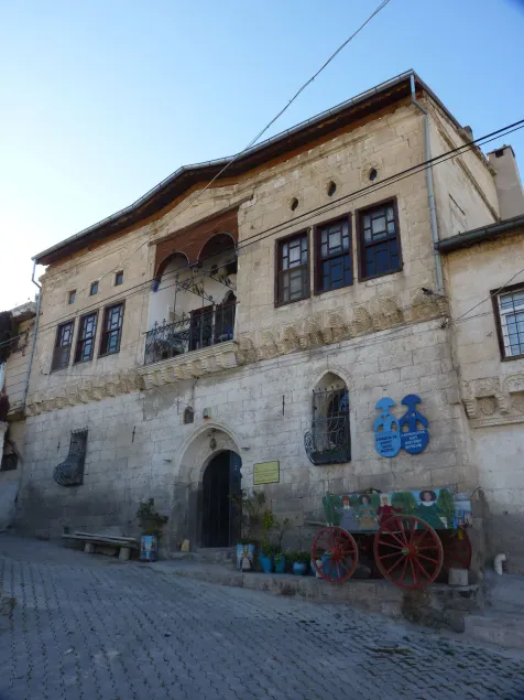 Buyuk Sinasos Konagi - Image 1