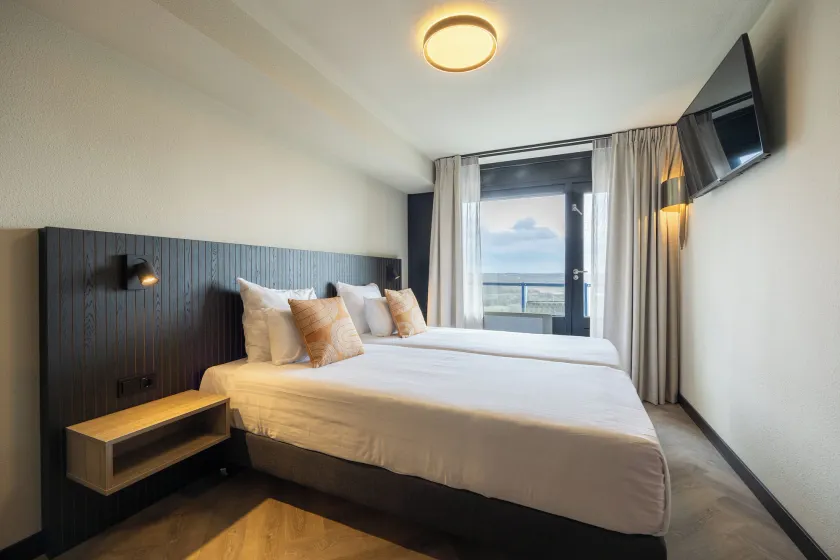 Leonardo Hotel IJmuiden Seaport Beach - Image 1