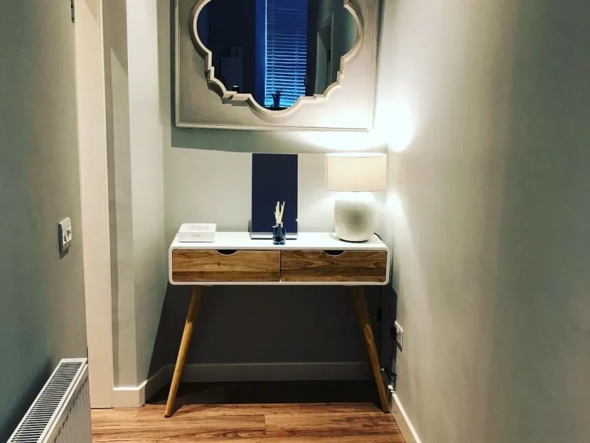 The Lane Apartment - Hall
