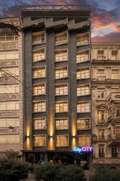 Tulip City Hotel & SPA - Image 1