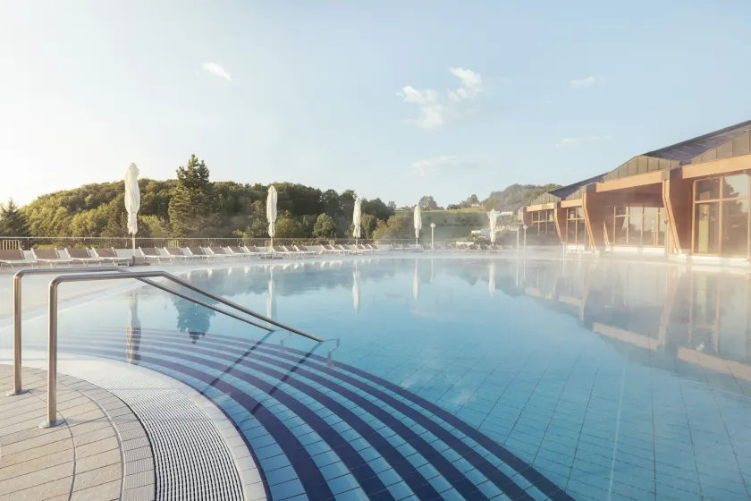 Hotel Vier Jahreszeiten Loipersdorf - Image 1