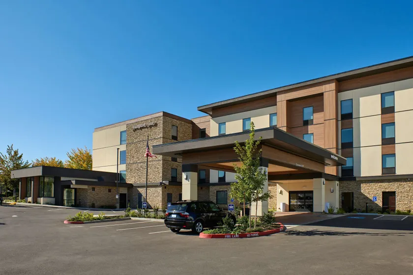Hampton Inn Sherwood Portland - Image 1
