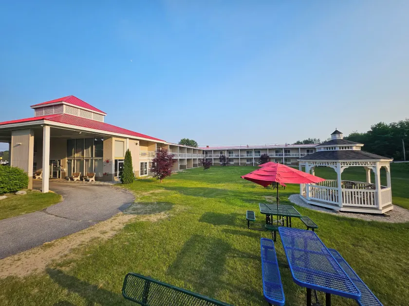 Center Street Value Inn - Image 1