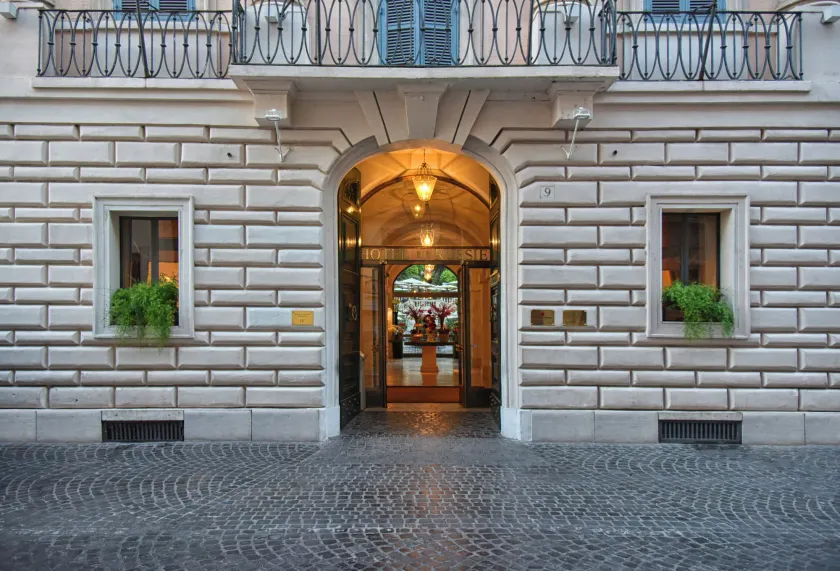 Rocco Forte Hotel De Russie - Image 1