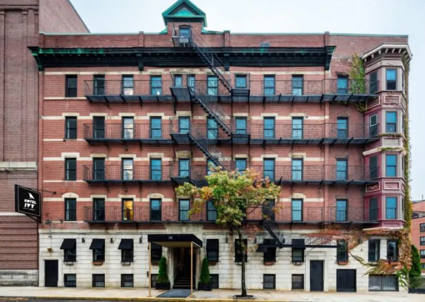 Hotel Ivy Boston Common - Image 1