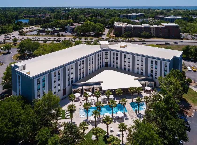 Hotel Indigo Mount Pleasant by IHG - Image 1