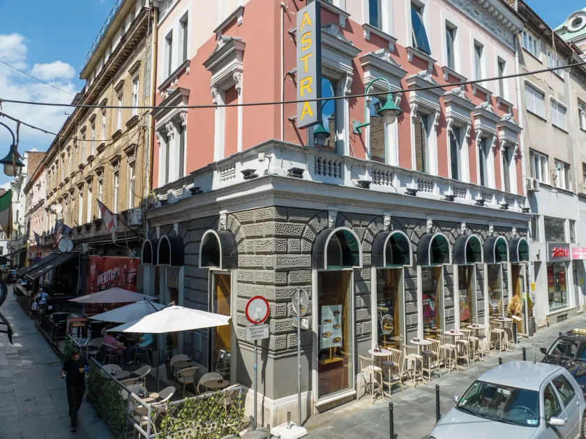 Hotel Astra - Image 1