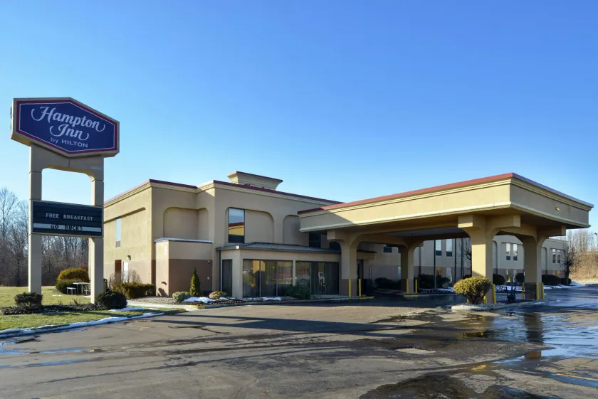 Hampton Inn Columbus-East - Image 1