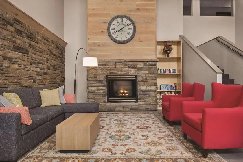 Country Inn & Suites by Radisson, Cottage Grove, MN - Image 1