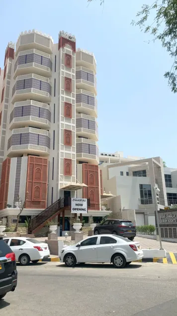 OYO 153 Qurum Heights Hotel - Image 1