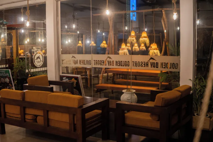 New Golden Bay Resort Weligama - Coin salon dans le hall