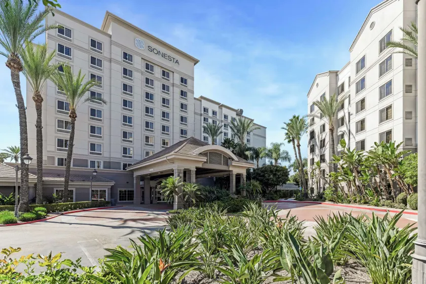Sonesta Anaheim Resort Area - Image 1