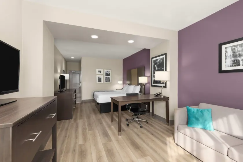 La Quinta by Wyndham Chattanooga - Lookout Mtn - Image 1