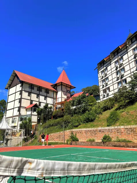 Sky Valle Hotel - Image 1