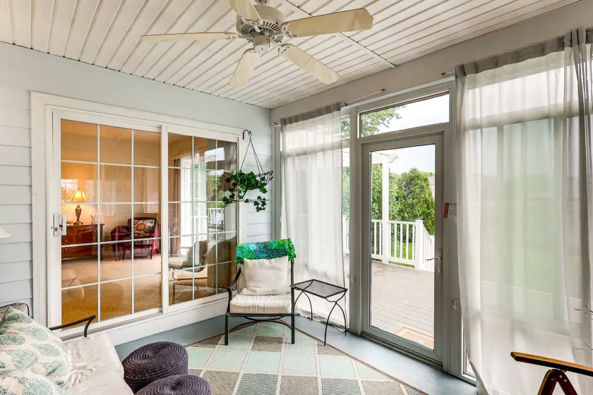 5 Mi to Beach: Lewes Home w/ Deck & Pond View - Interiør