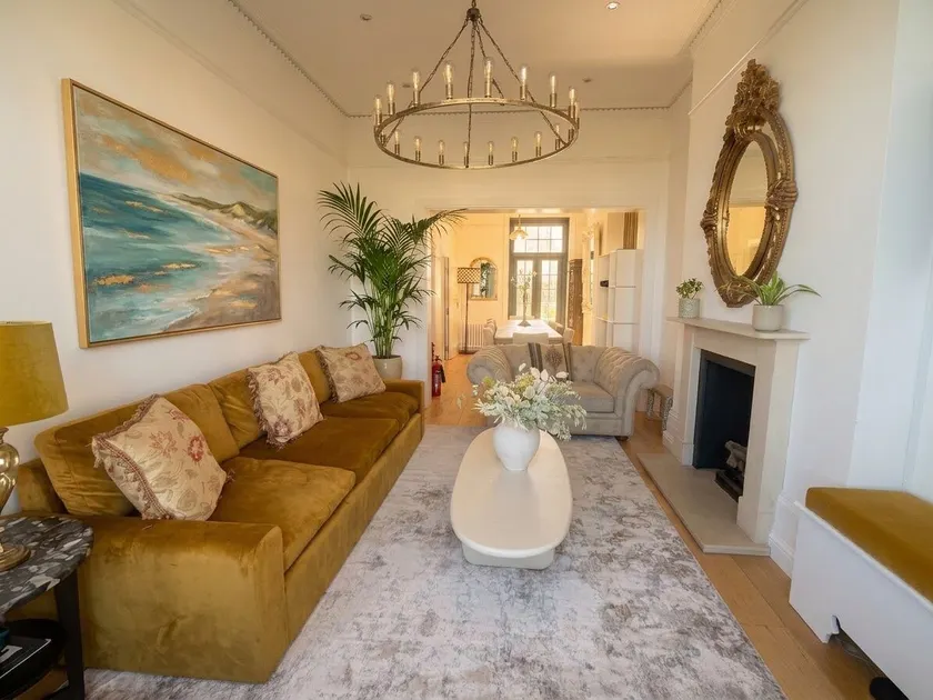 Hastings House - Image 1