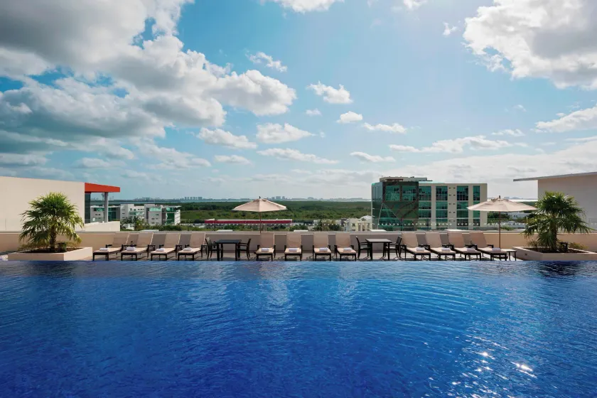 Four Points by Sheraton Cancun Centro - Image 1