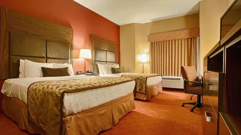 Best Western Plus Tulsa Woodland Hills Hotel and Suites - Image 1