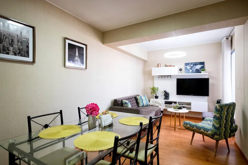 Ur Place Rentals - Modern 3bdrm, Swimming Pool And Gym - Image 1