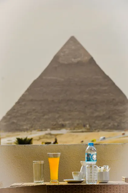 Pyramids Top Inn - Image 1