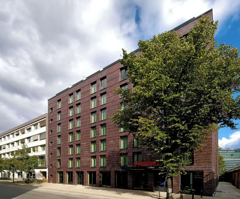 Hampton by Hilton Berlin City West - Image 1