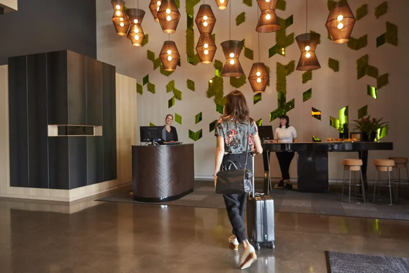 Hôtel Escad Quartier DIX30 - Image 1